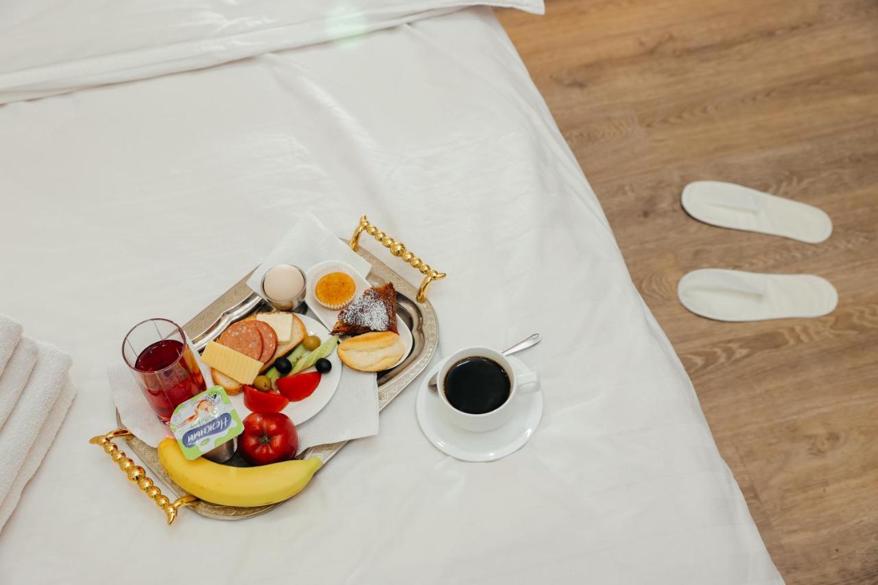 Grand Hotel Бишкек Екстериор снимка
