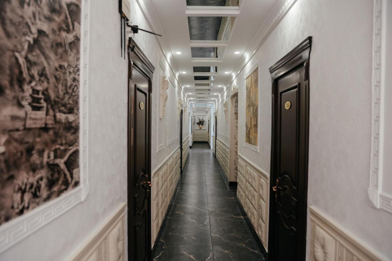 Grand Hotel Бишкек Екстериор снимка