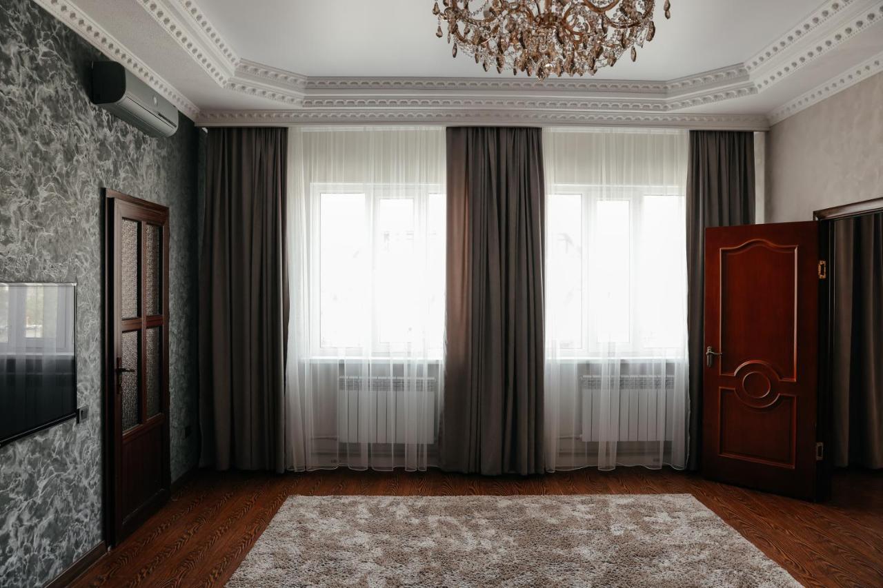 Grand Hotel Бишкек Екстериор снимка